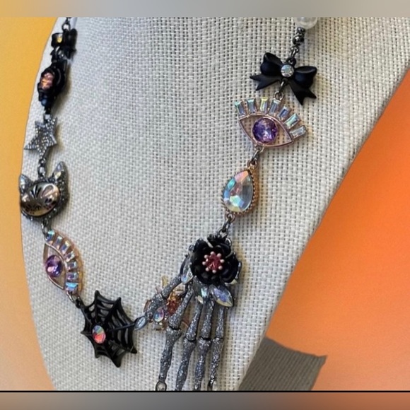 New BETSEY JOHNSON HALLOWEEN NECKLACE - Picture 4 of 13